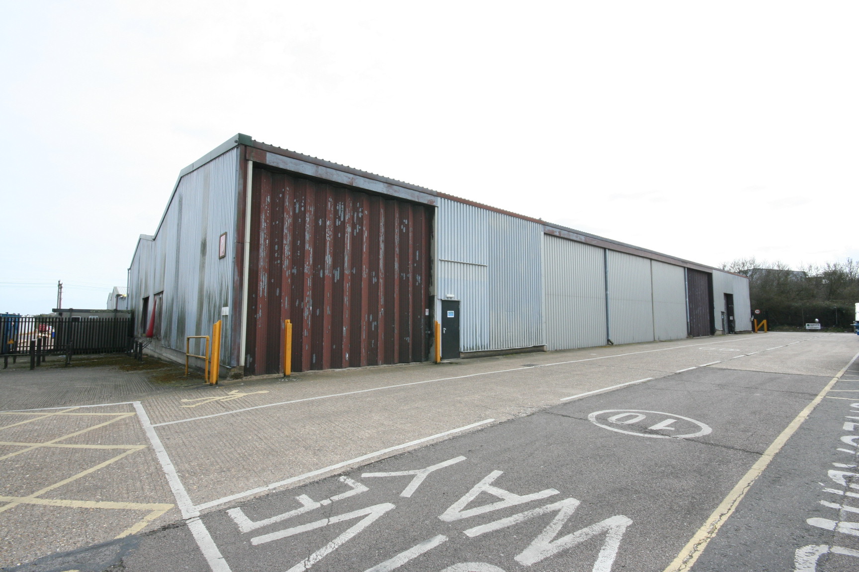 Substantial Factory & Yard To Let
